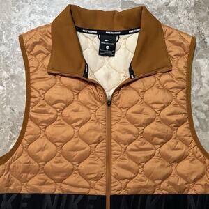 Nike Aerolayer Vest Womens Medium Orange Full Zip Gilet Quilted Running BV3869